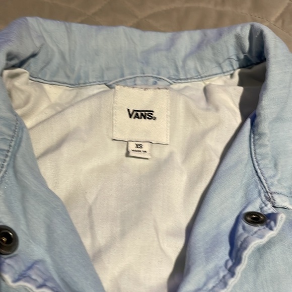 Vans Women’s Baby Blue Coach Jacket Size XS - Picture 3 of 8